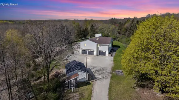 921 Tuscola Ln, Trenton, WI 53095