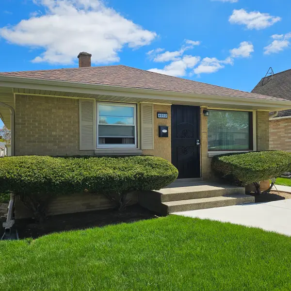 4052 N 87th St, Milwaukee, WI 53222