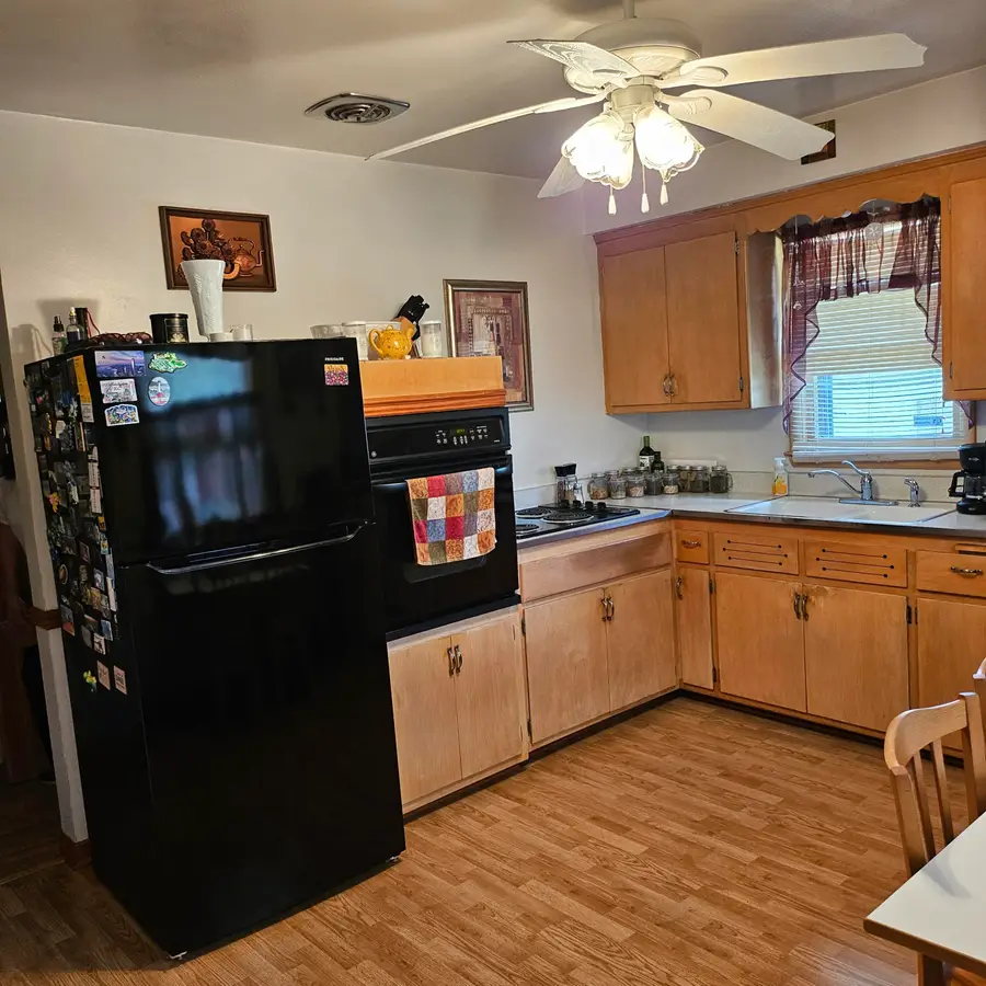 4052 N 87th St, Milwaukee, WI 53222 - #3