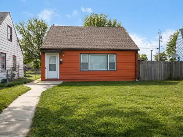 2619 W Linwal Ln, Milwaukee, WI 53209