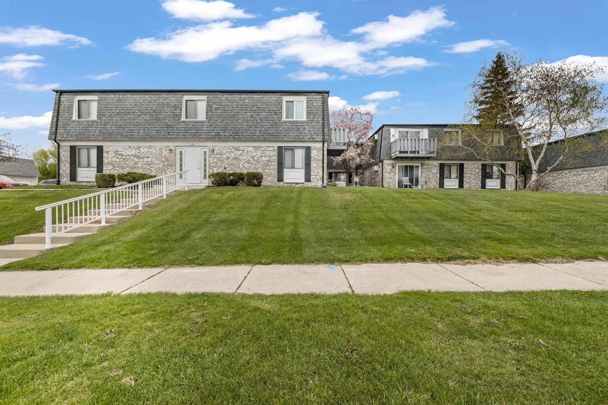 1700 Creek Rd, West Bend, WI 53090 - #1