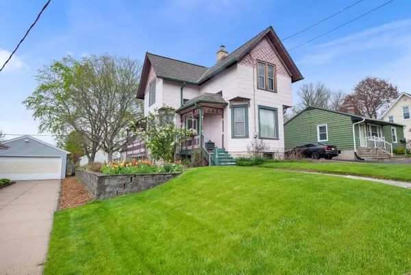 116 N Washington Ave, Waukesha, WI 53188