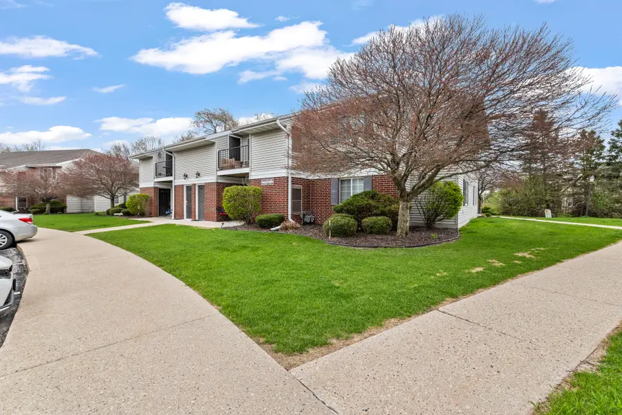 N110W16867 Ashbury Cir, Germantown, WI 53022 - #3