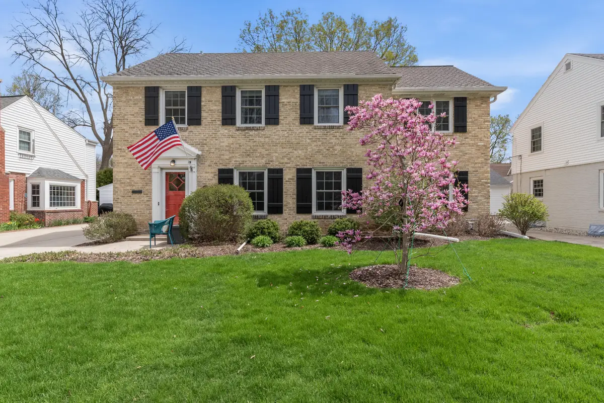 2434 N 93rd St, Wauwatosa, WI 53226 - #1