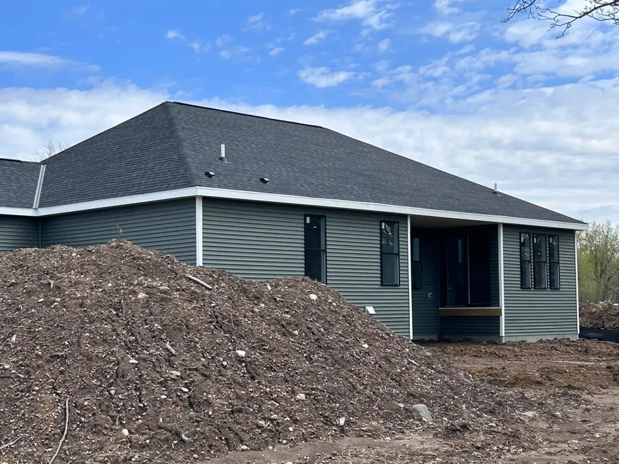 1733 Palmer Ct, Hartford, WI 53027 - #3