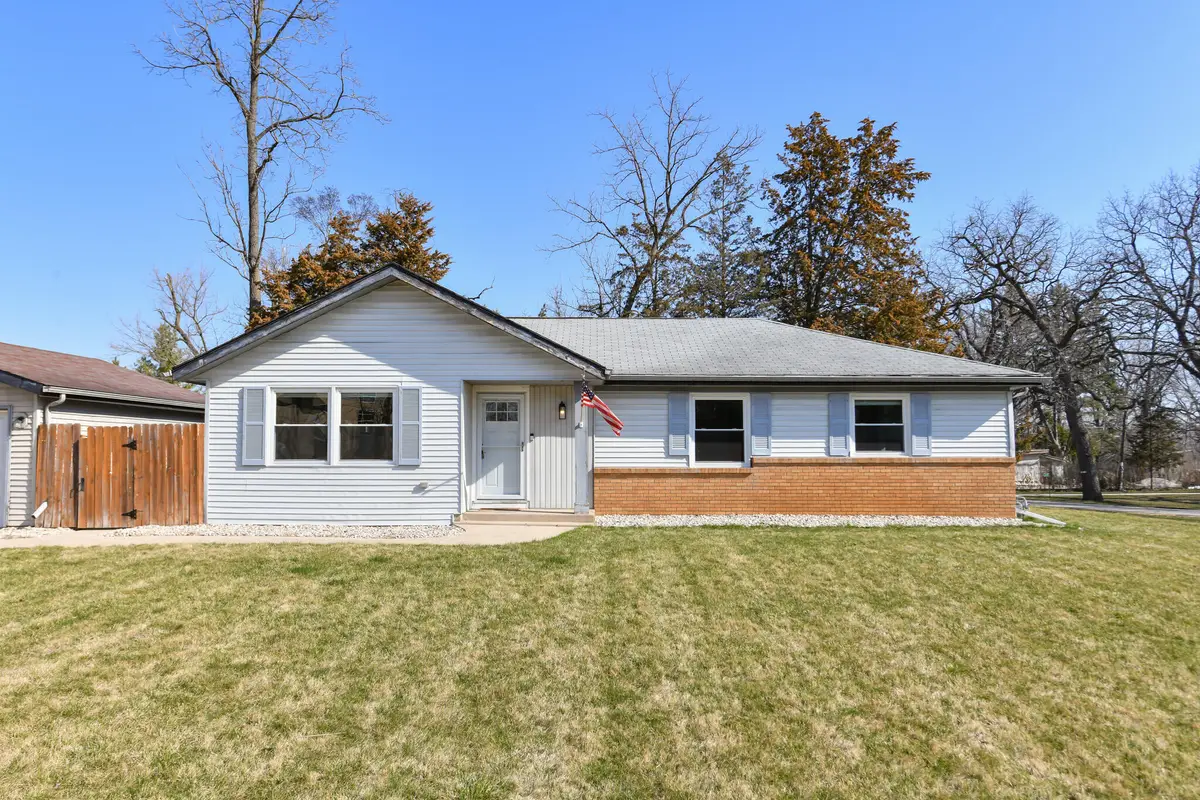 26314 Fries Ln, Wind Lake, WI 53185 - #1