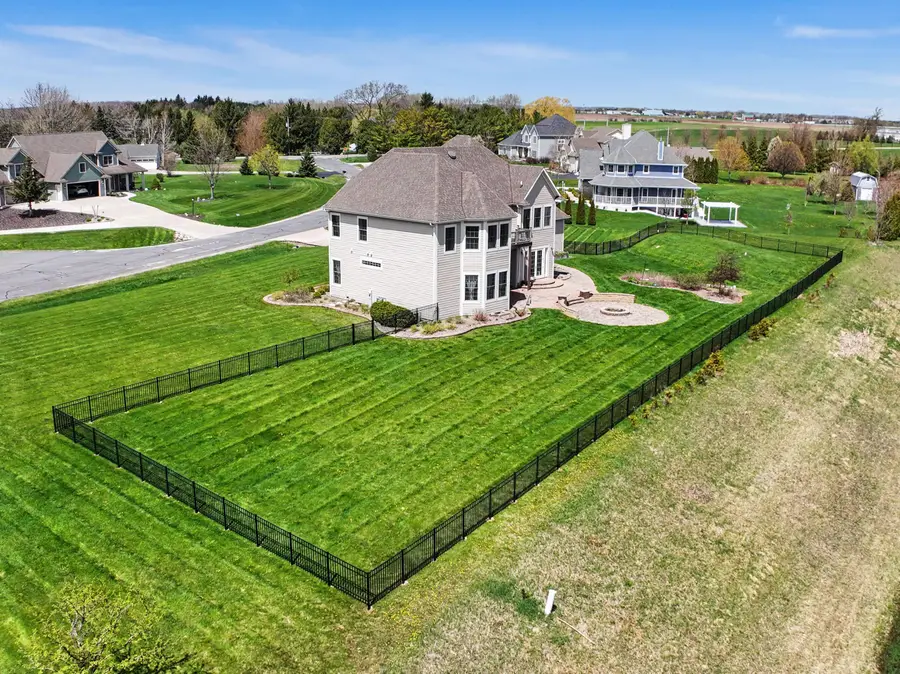 3268 Bay Hill Rd, Port Washington, WI 53074 - #3