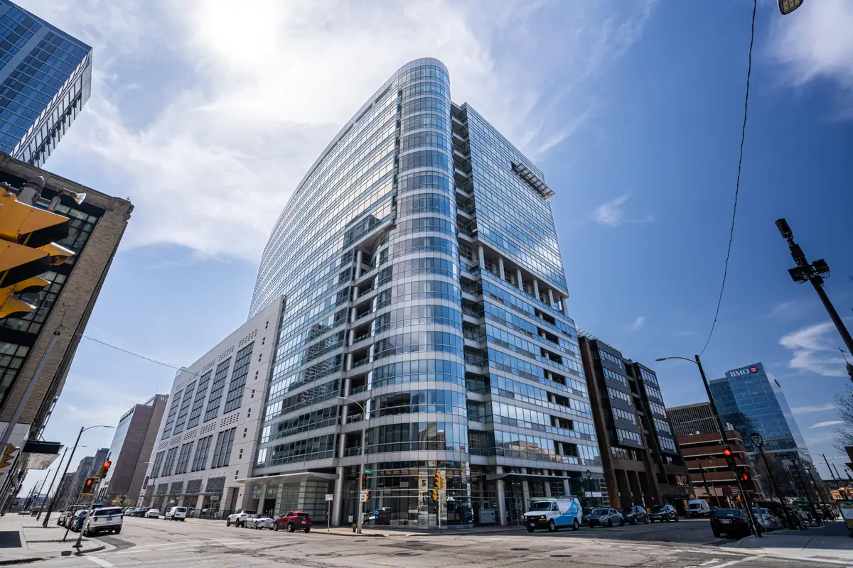 545 E Wells St, Milwaukee, WI 53202 - #1