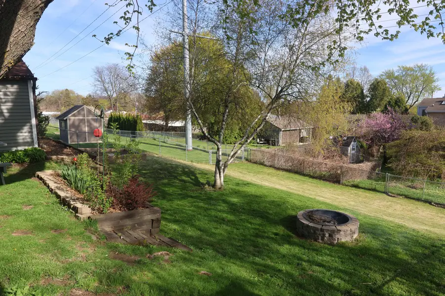 1627 Birch Dr, Waukesha, WI 53188 - #3