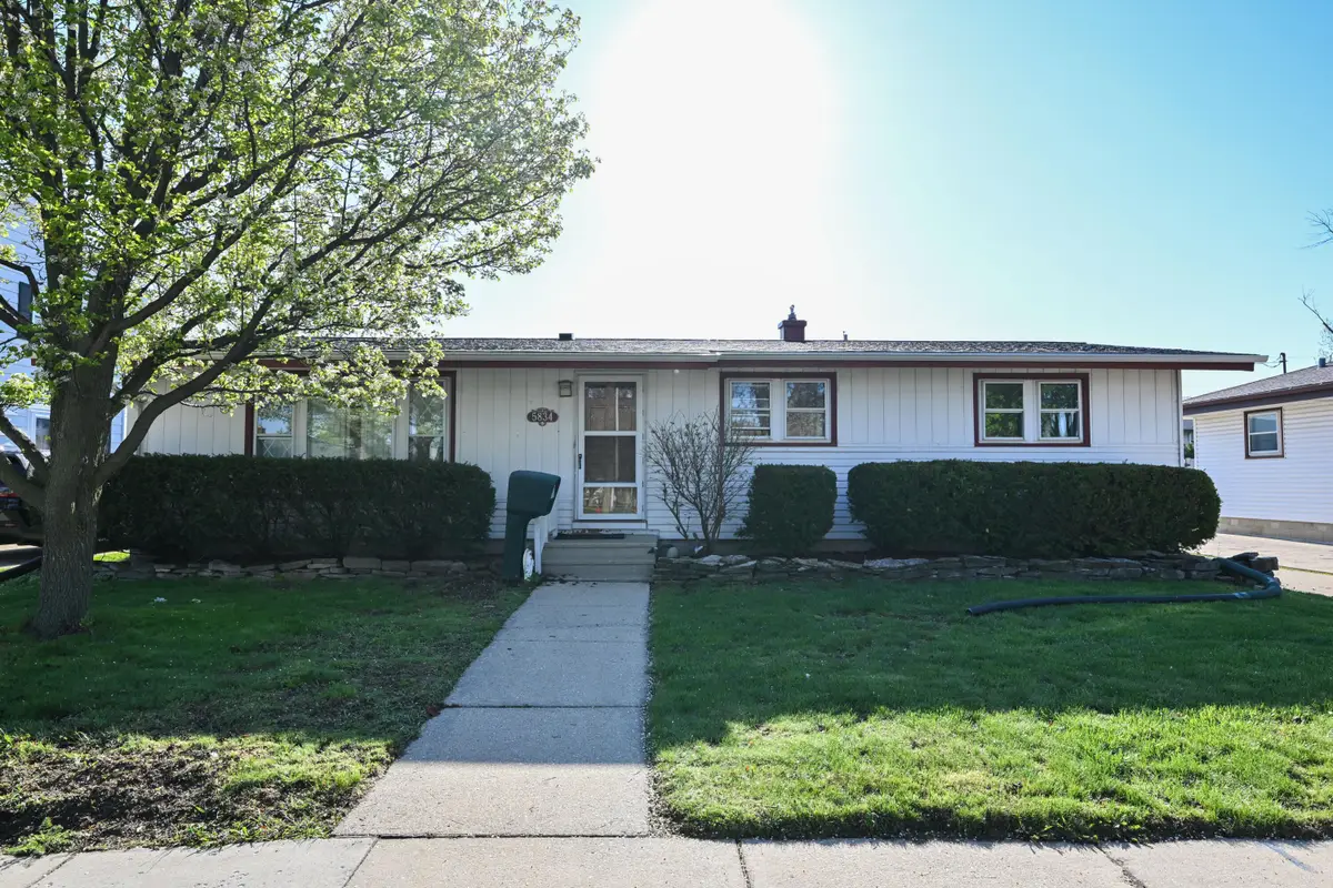 5834 S 14th St, Milwaukee, WI 53221 - #1