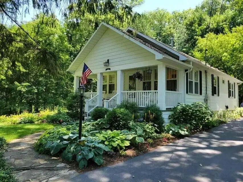 2350 South Shore Dr, Delavan, WI 53115 - #1