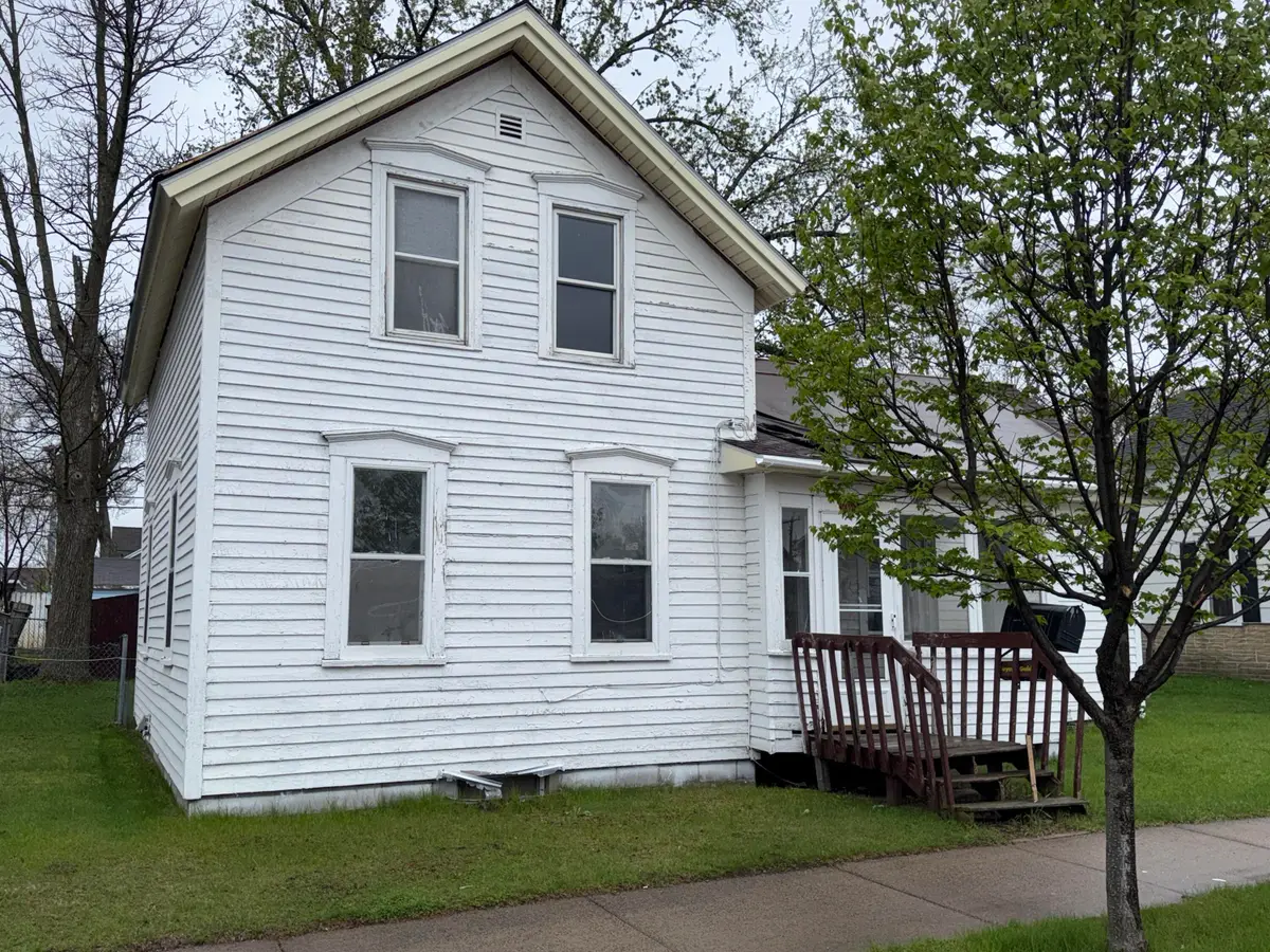 605 S 3rd Ave, Wausau, WI 54401 - #1