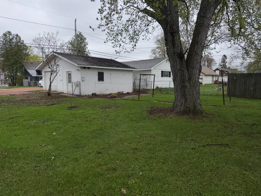 605 S 3rd Ave, Wausau, WI 54401 - #3