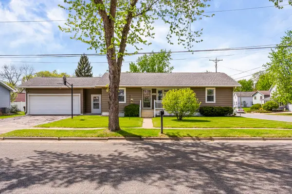 429 6th Ave N, Onalaska, WI 54650