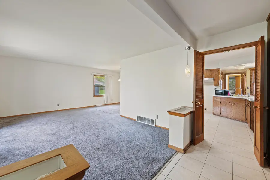 8125 N Celina St, Milwaukee, WI 53224 - #3