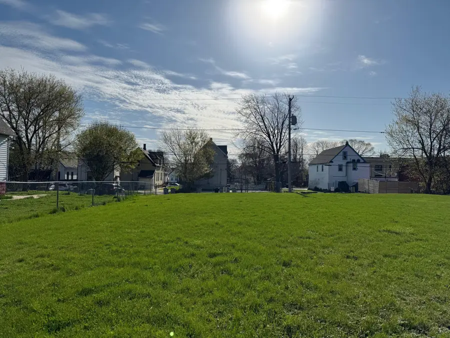 2730 N Buffum St, Milwaukee, WI 53212 - #3