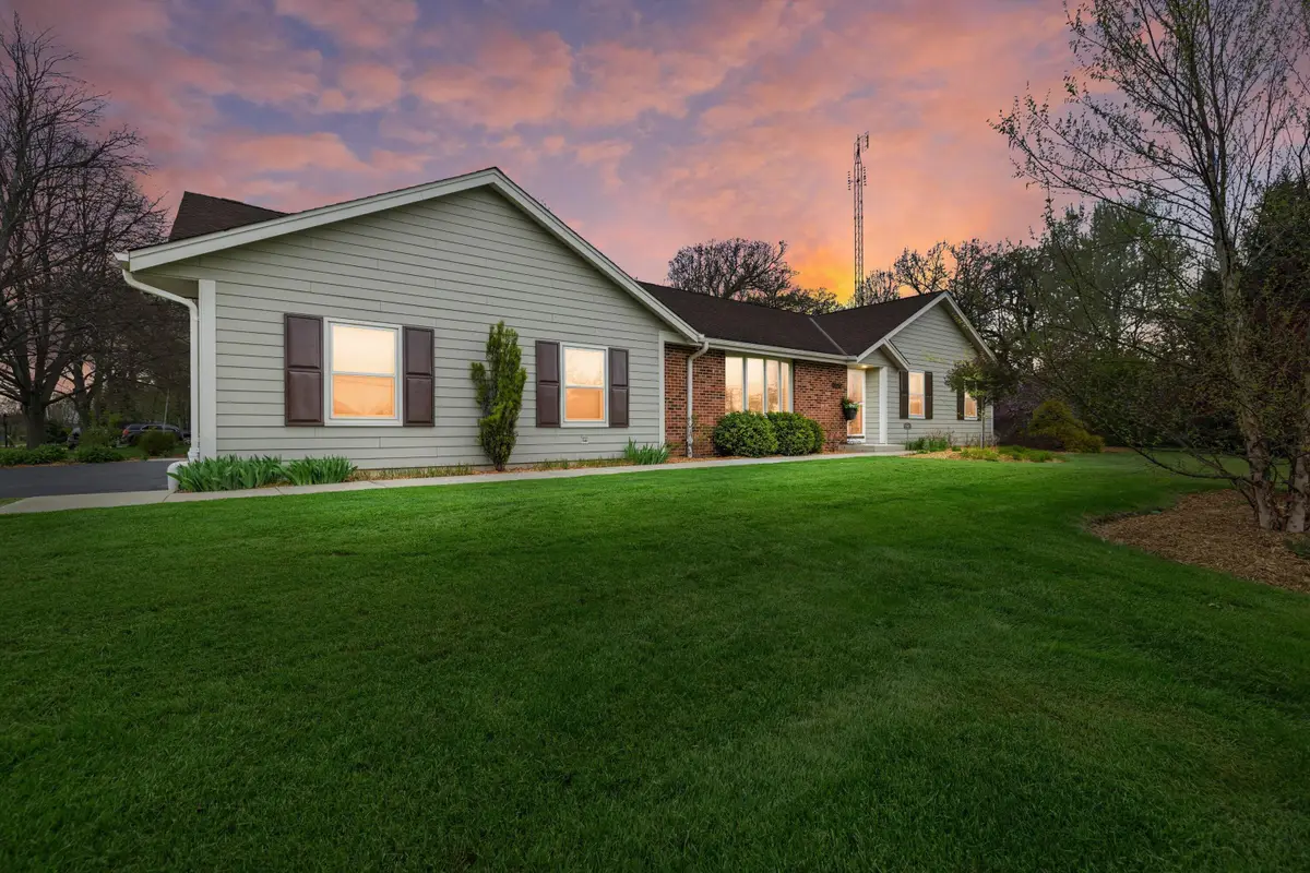 3510 Nicholson Rd, Caledonia, WI 53126 - #1