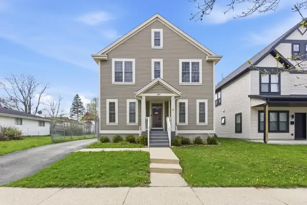 2367 N Dr William Finlayson St, Milwaukee, WI 53212