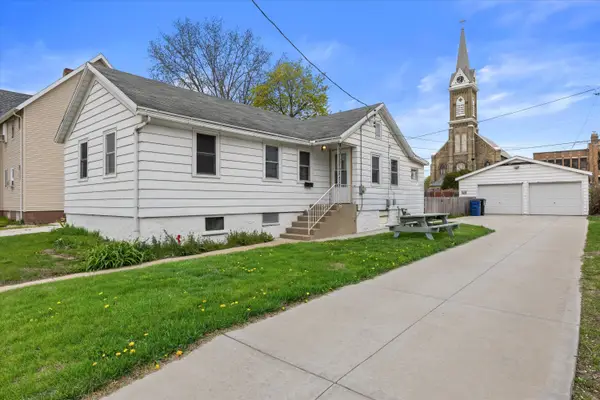 1527 Buchanan St, Racine, WI 53402