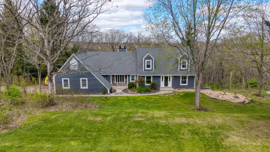S1W31448 Hickory Hollow Ct, Delafield, WI 53018 - #2