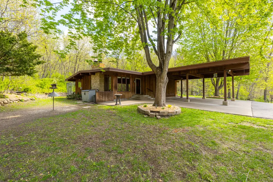 715 Alpine Ln, Onalaska, WI 54636 - #3