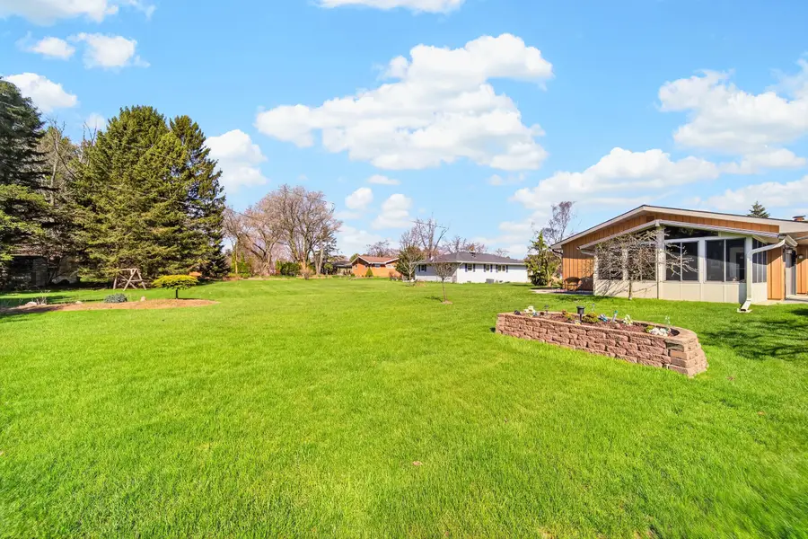 4812 S 16 St, Wilson, WI 53081 - #2