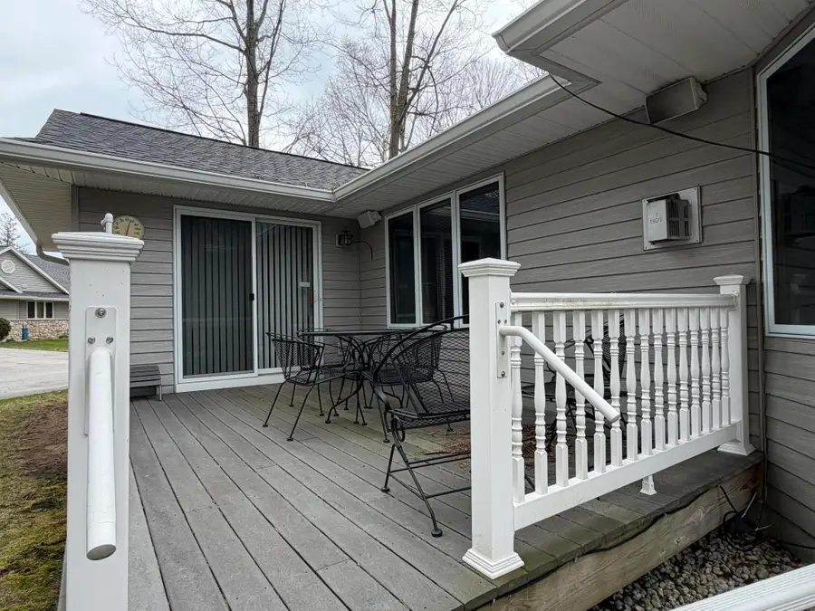 8086 E Oaks Dr, Baileys Harbor, WI 54202 - #2