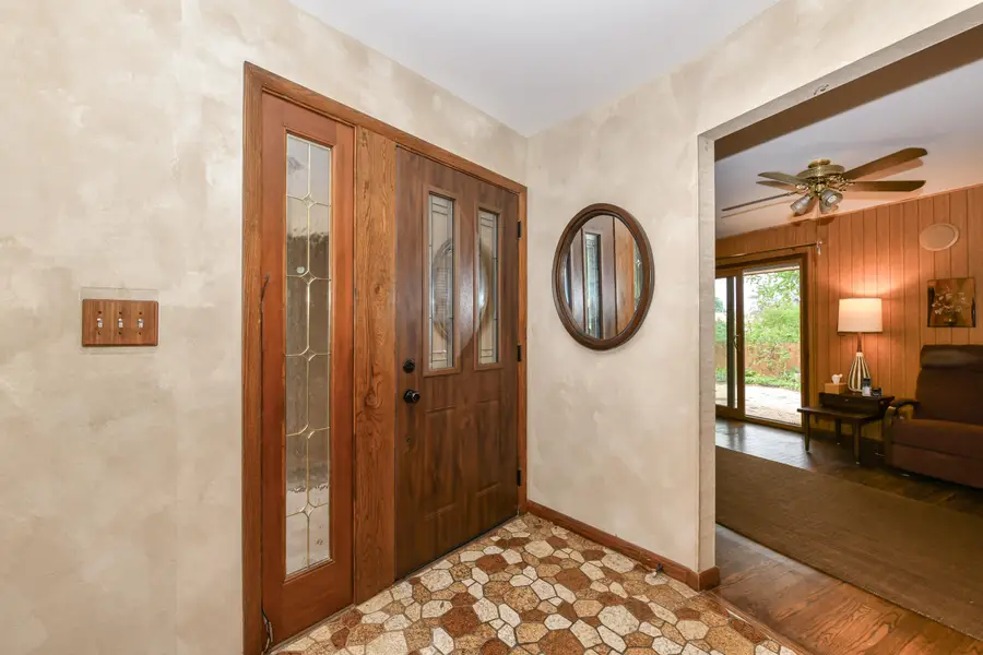 4585 S Harland Dr, New Berlin, WI 53151 - #2