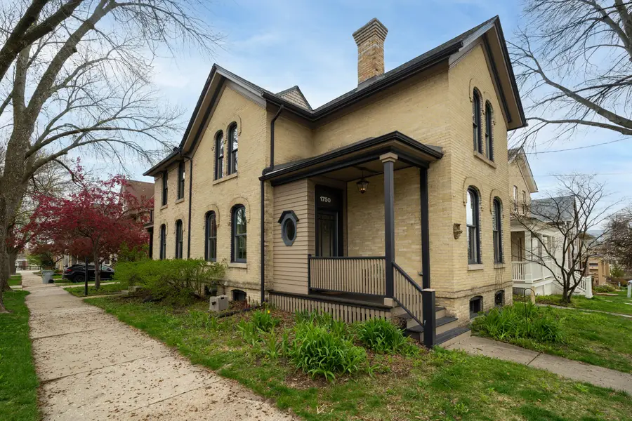 1750 N Palmer St, Milwaukee, WI 53212 - #2