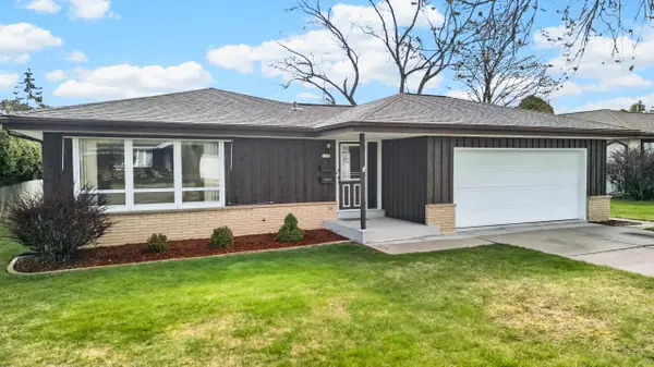 2749 N 31st Pl, Sheboygan, WI 53083