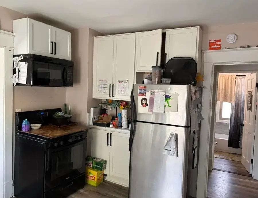 1637 Edgewood Ave, Racine, WI 53404 - #2