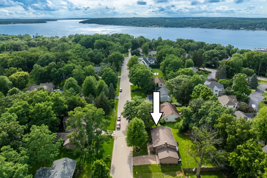 501 Sue Ann Dr, Lake Geneva, WI 53147 - #3