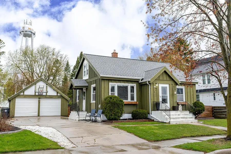 509 Jackson St, Mishicot, WI 54228 - #2