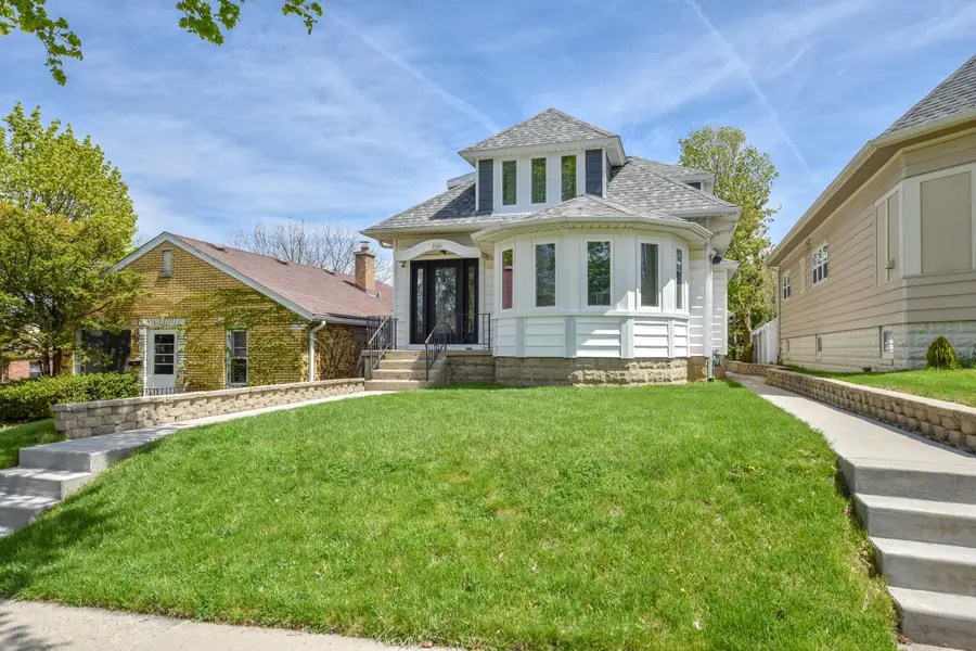 3306 S 14th St, Milwaukee, WI 53215 - #2