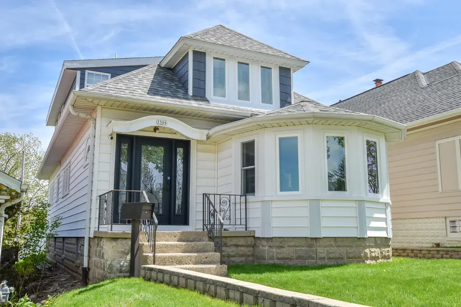 3306 S 14th St, Milwaukee, WI 53215 - #3