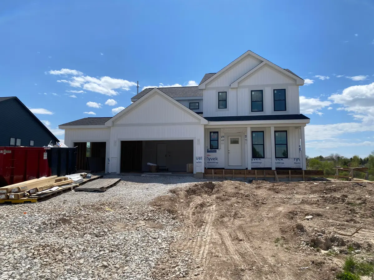 N101W16895 Tanglewood Dr, Germantown, WI 53022 - #1