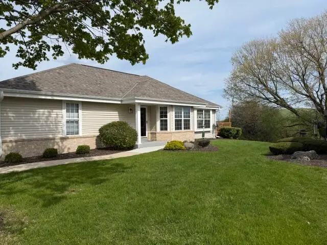 N97W14151 Knollcrest Cir, Germantown, WI 53022 - #2