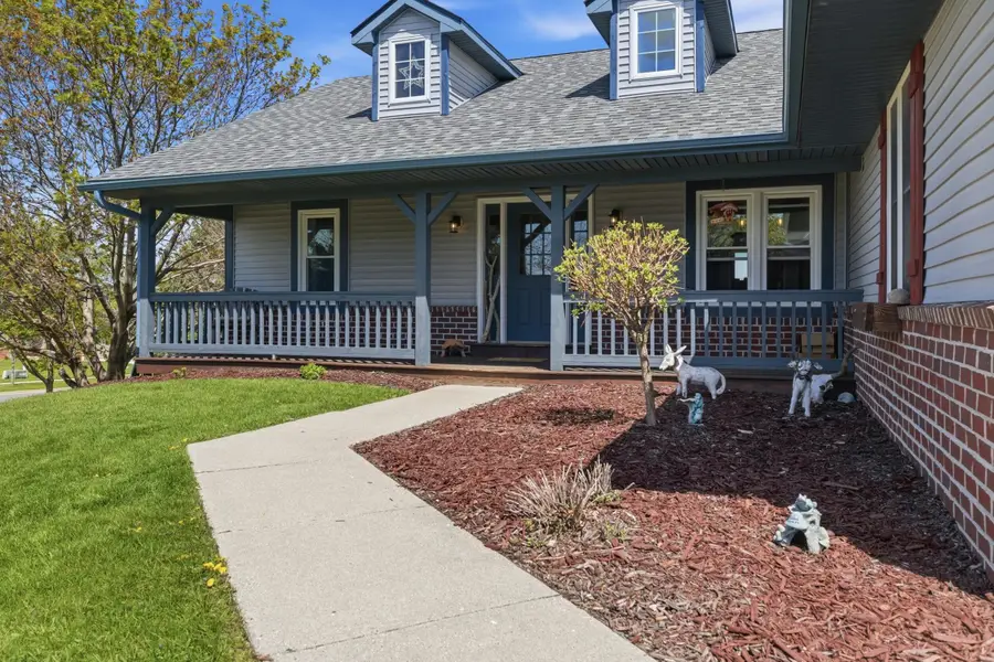 1140 Ellys Way, Slinger, WI 53086 - #2