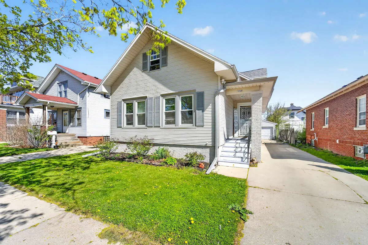 1238 Romayne Ave, Racine, WI 53402 - #1