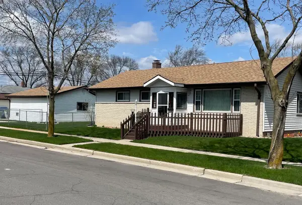 1900 W Wood Ave, Milwaukee, WI 53221