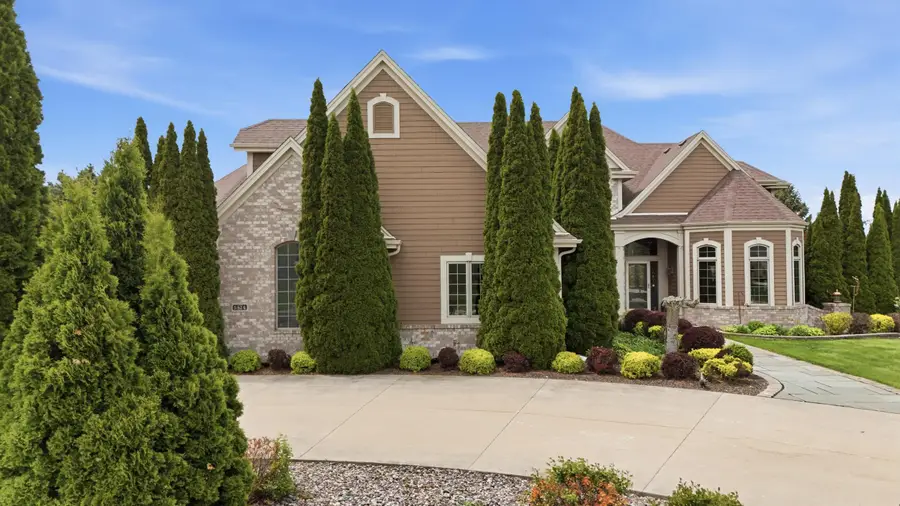5924 Stefanie Way, Caledonia, WI 53108 - #3