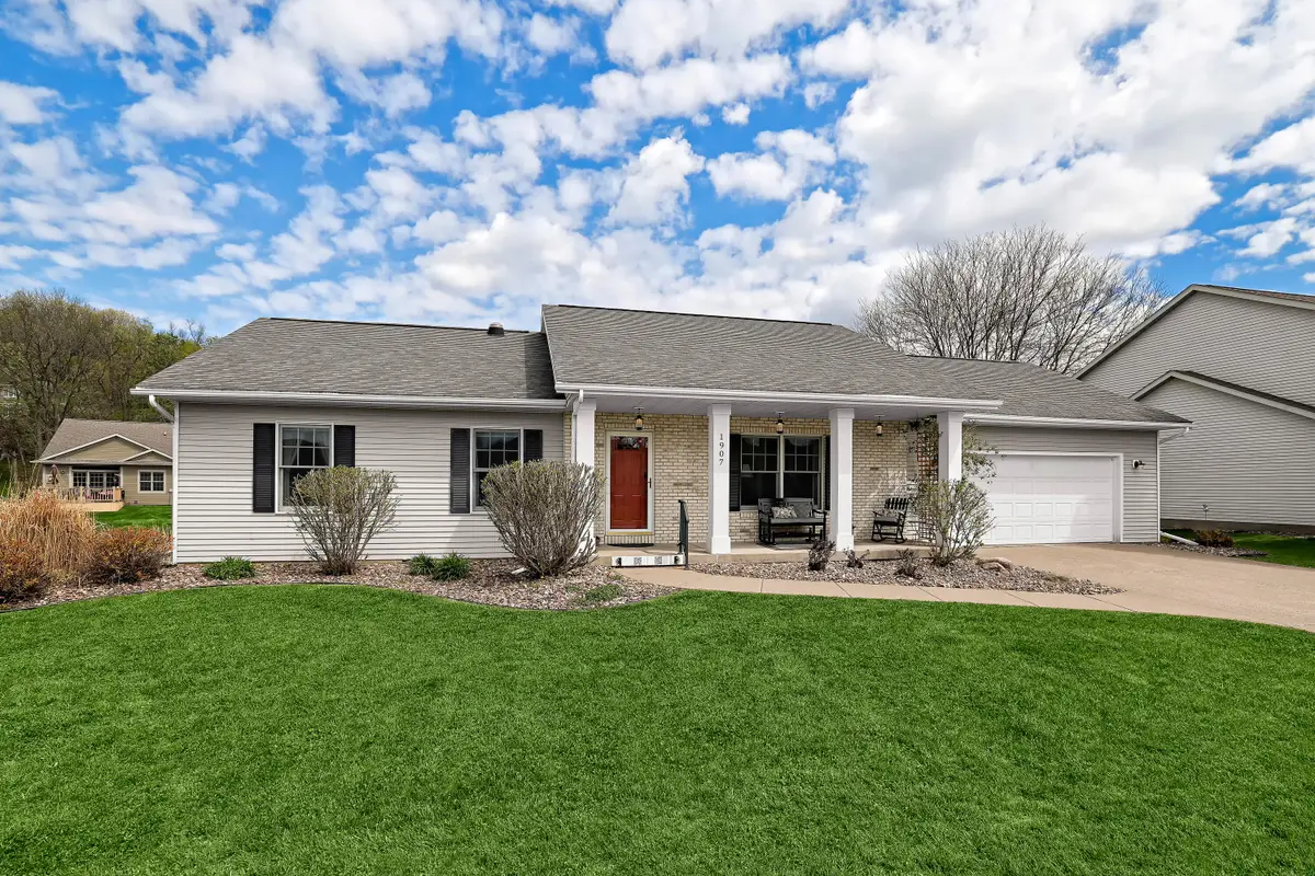 1907 Evenson Dr, Onalaska, WI 54650 - #1