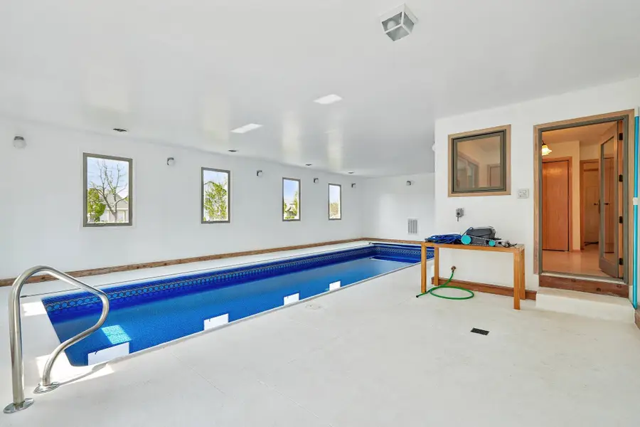 8108 East Ridge Dr, Pleasant Prairie, WI 53158 - #2