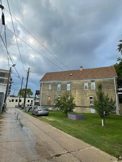 2139 N 18th St, Milwaukee, WI 53205
