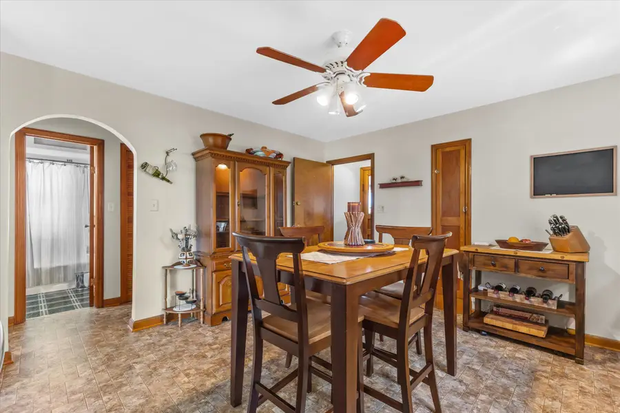 8842 S Chicago Rd, Oak Creek, WI 53154 - #3