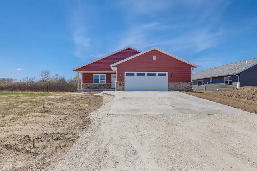 2210 S 19th St, Manitowoc, WI 54220 - #3