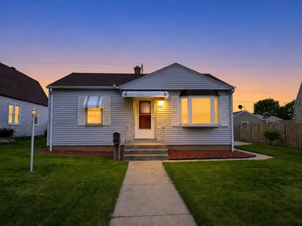 3660 S 20th Pl, Milwaukee, WI 53221