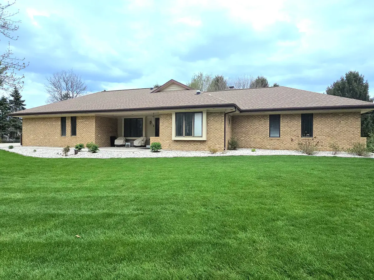 W292N6880 Dorn Rd, Merton, WI 53029 - #1
