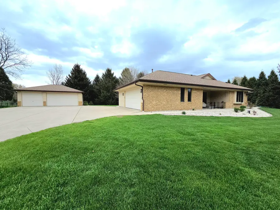 W292N6880 Dorn Rd, Merton, WI 53029 - #3