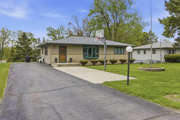 8037 Slater Ave, Mount Pleasant, WI 53406